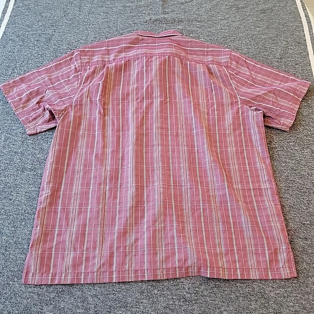 Tommy Bahama Shirt Men's XL Purple‎ Coconut Point Button Up Short Sleeve Pocket